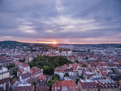 Stuttgart bei Sonnenuntergang | © Stuttgart-Marketing GmbH, Jürgen Pollak